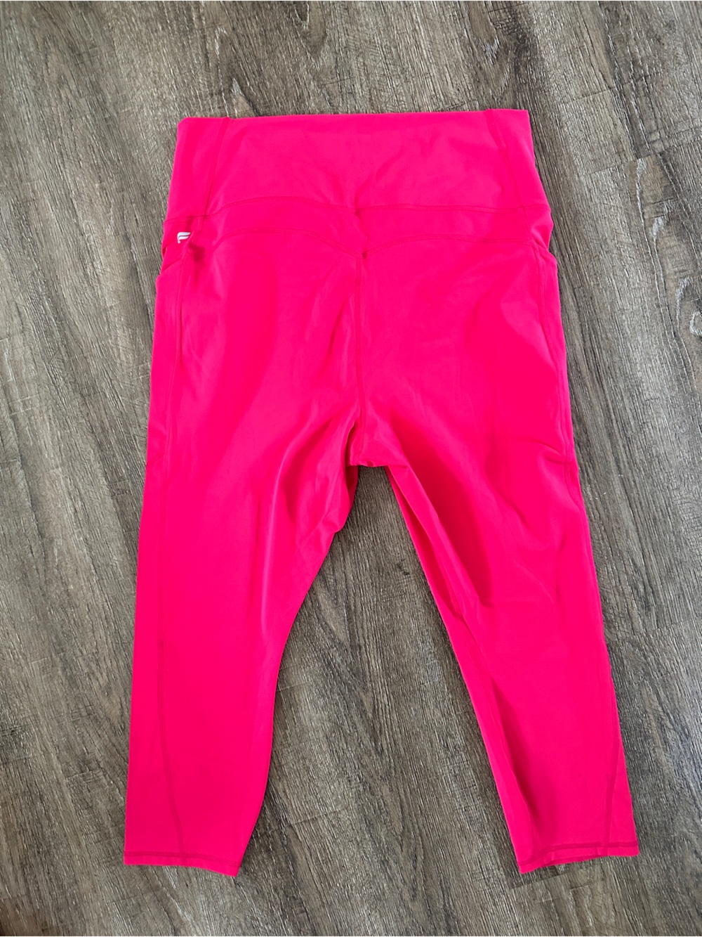 Fabletics Hot Pink High-Rise Cropped Leggings- Plus Size 1X Like New - Picture 2 of 4